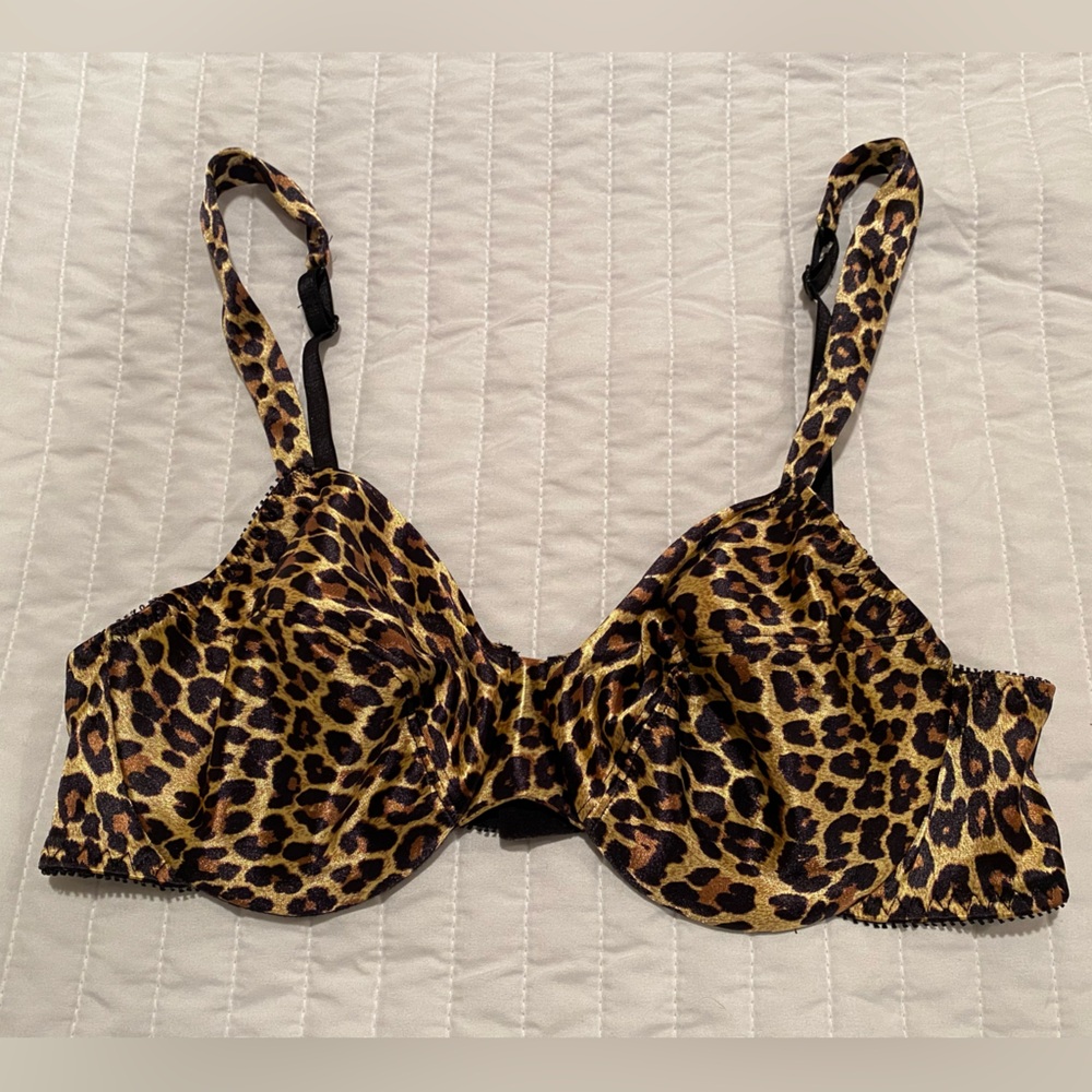 VTG Delicates Leopard Animal Print Second Skin Liquid Satin Bra 36B